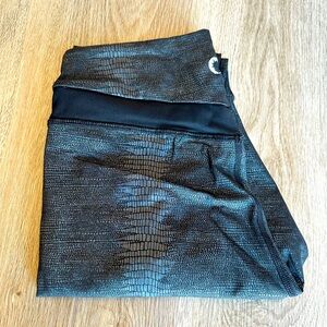 Zyia Snake Print Leggings